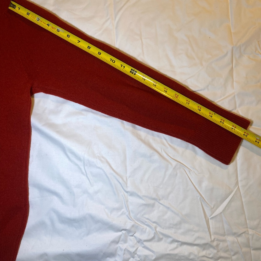 EUC So Soft and Cozy!! Skull Cashmere 100% Cashmere Red Long Sleeved Sweater - Picture 9 of 9